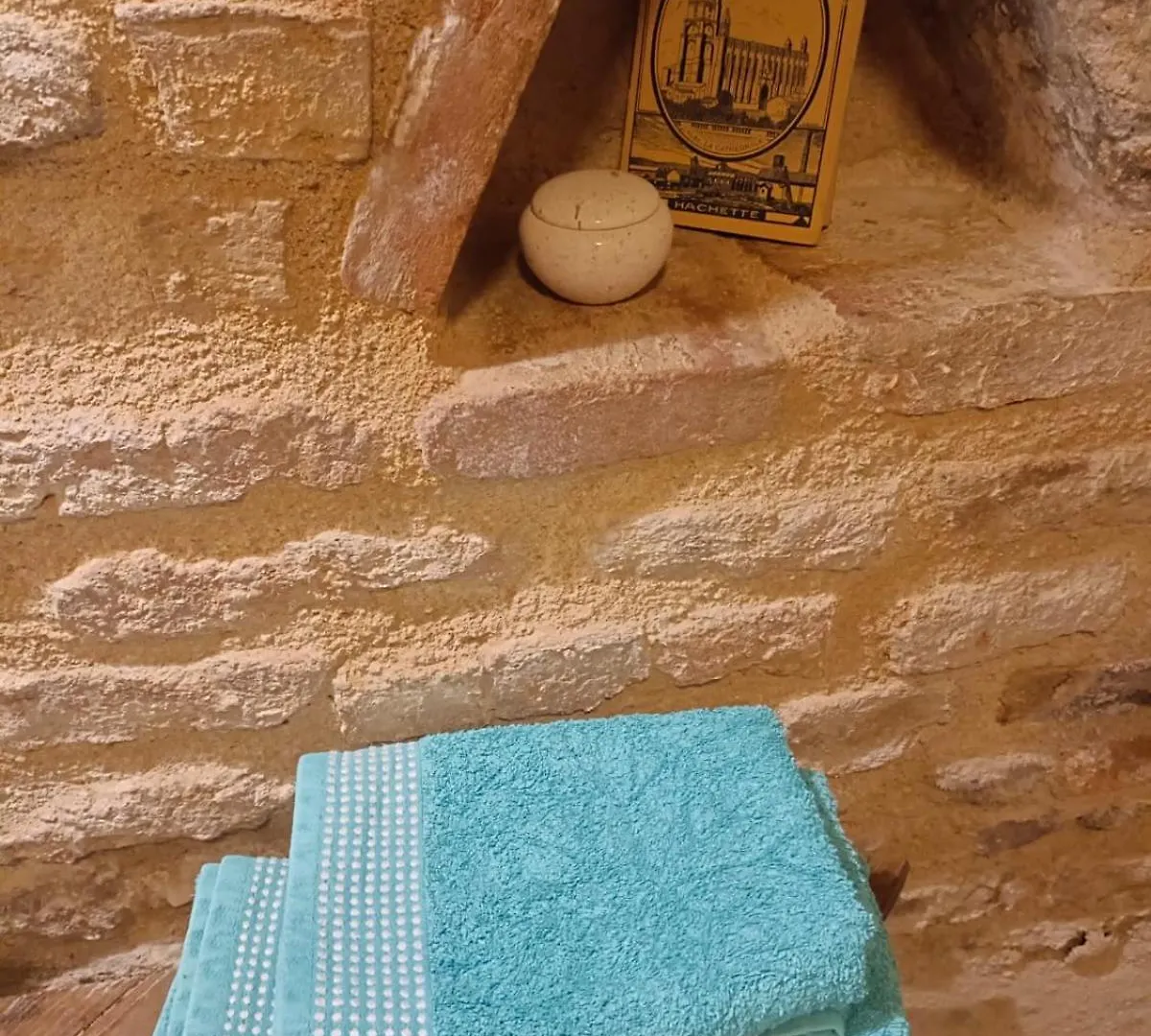 Bed and Breakfast La Lauze Et L'Anguille Gaillac Bed & Breakfast